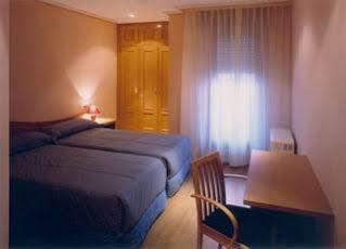 Apartamentos Turisticos Puerta De לאון מראה חיצוני תמונה