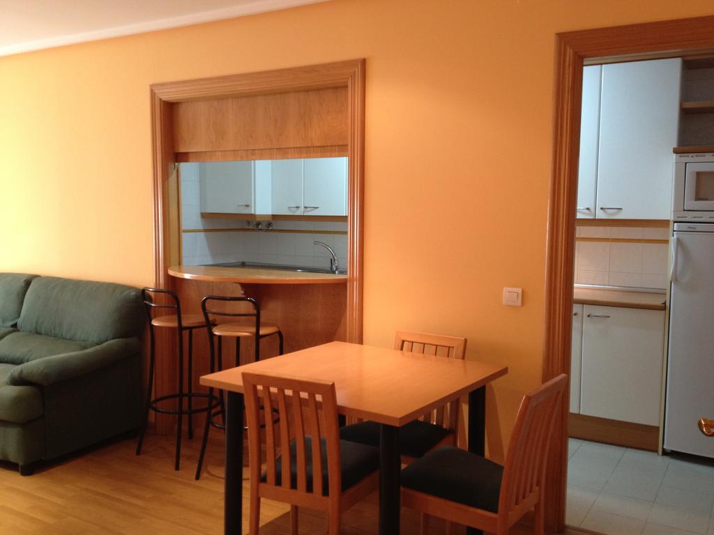 Apartamentos Turisticos Puerta De לאון מראה חיצוני תמונה